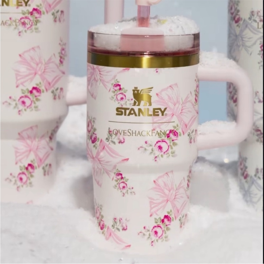 LOVESHACKFANCY Stanley Quencher 20oz